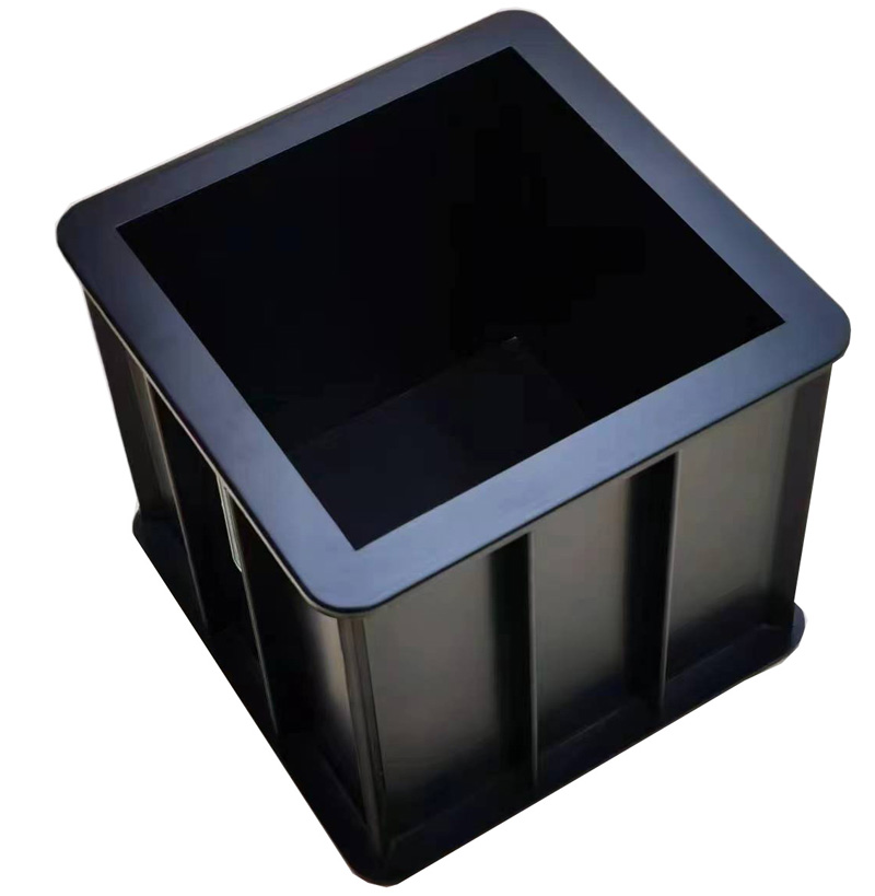 svart 950g kubform – kopia