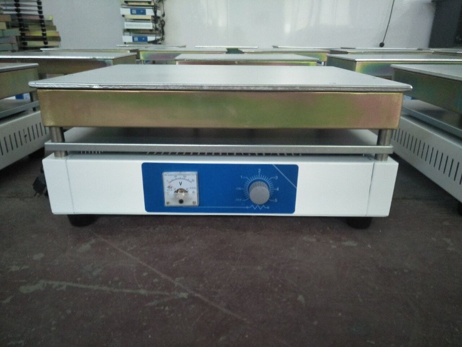 Laboratorievärmeplatta
