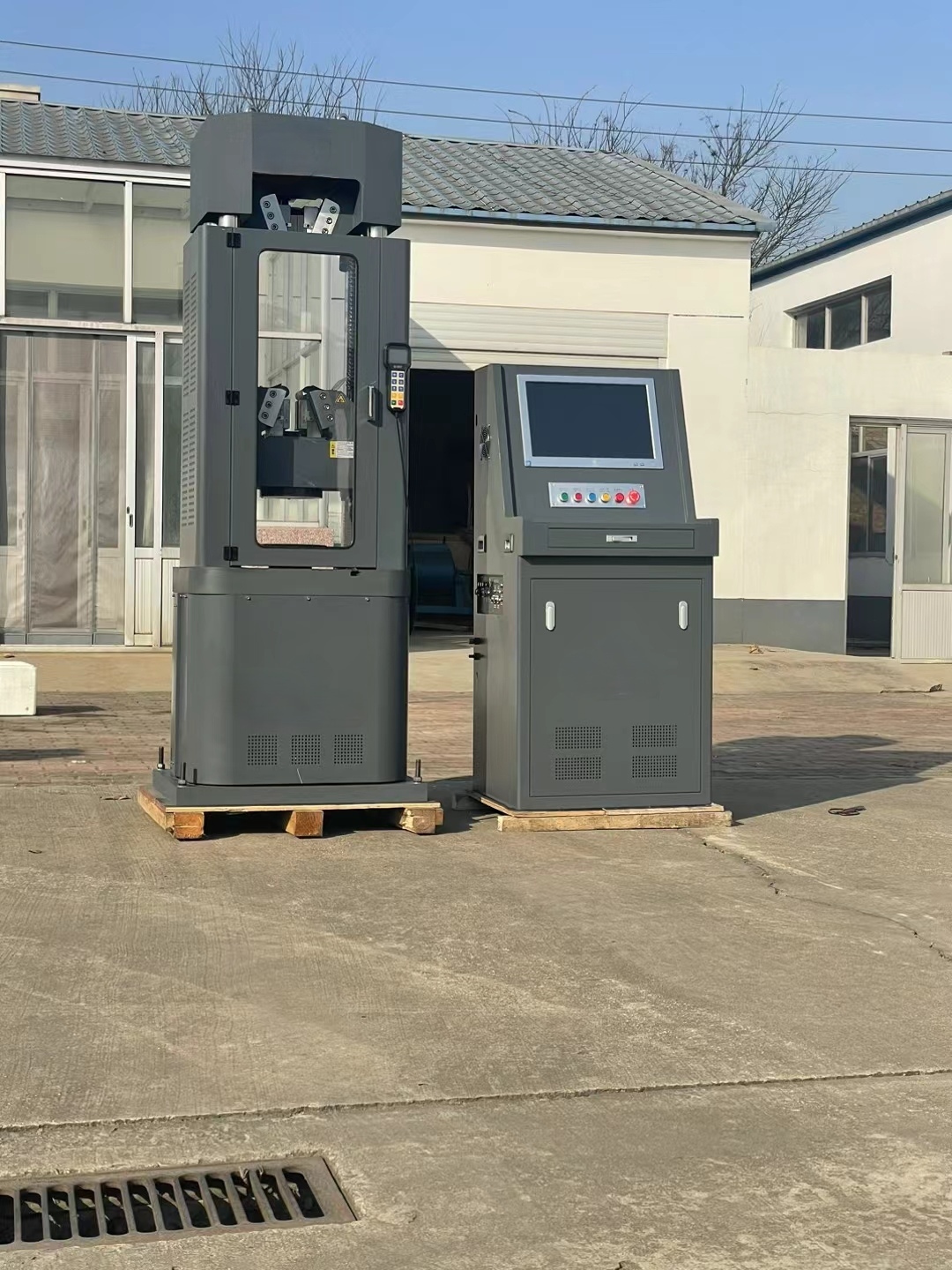 Hydraulisk servo universell testmaskin