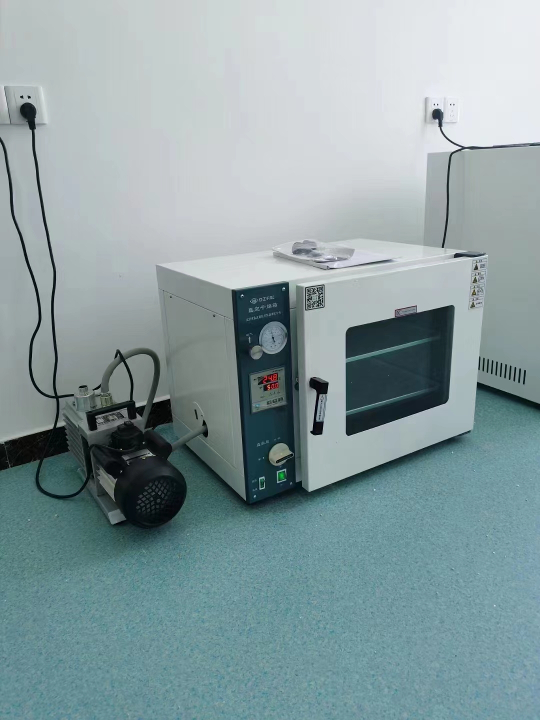 Laboratorium för elektrisk vakuumtorkningsugn