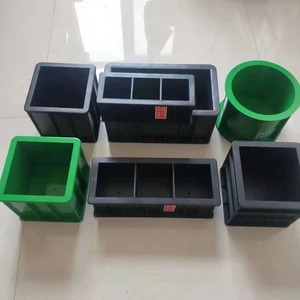 Betongkubtestform