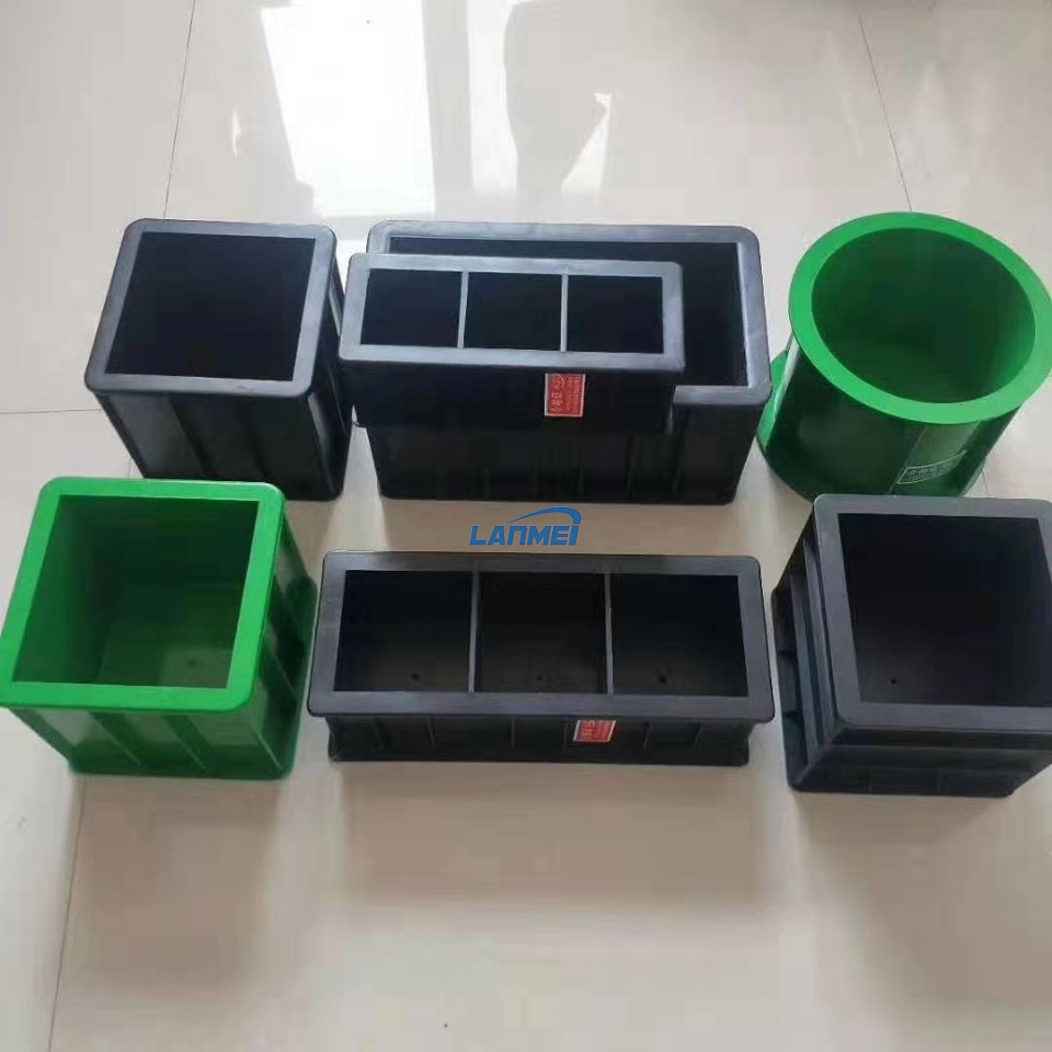 Betongkubtestform