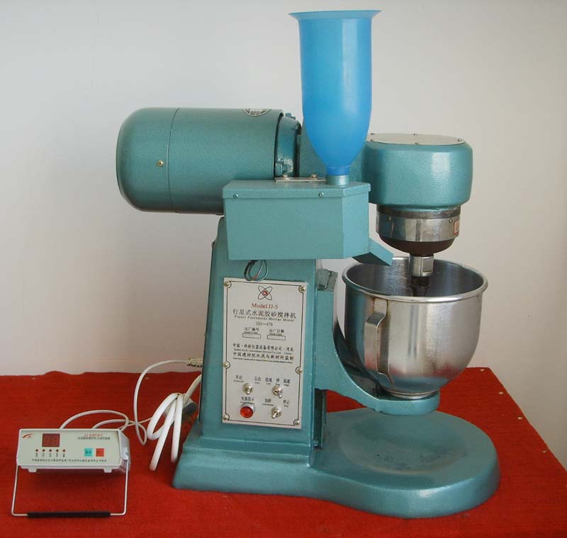 Mixer för blandning av murbruk
